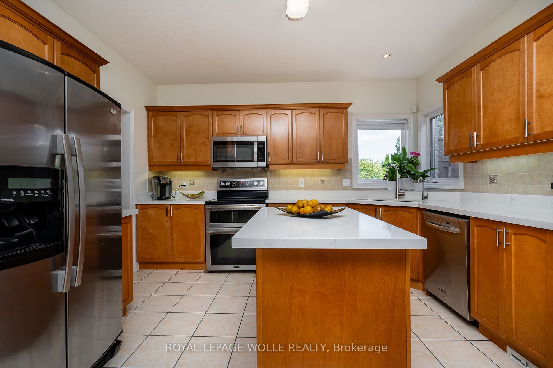74 Hearthwood Cres Property Photo 40
