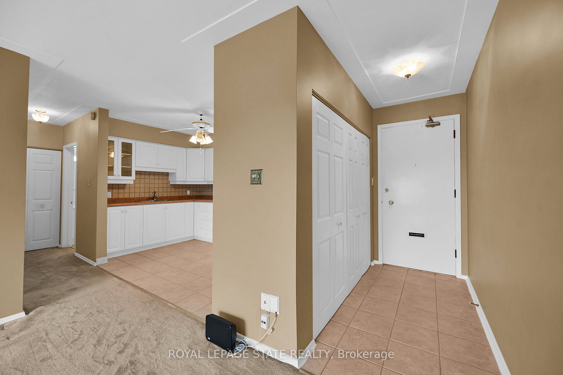 10 Woodman Dr S 408 Property Photo 7