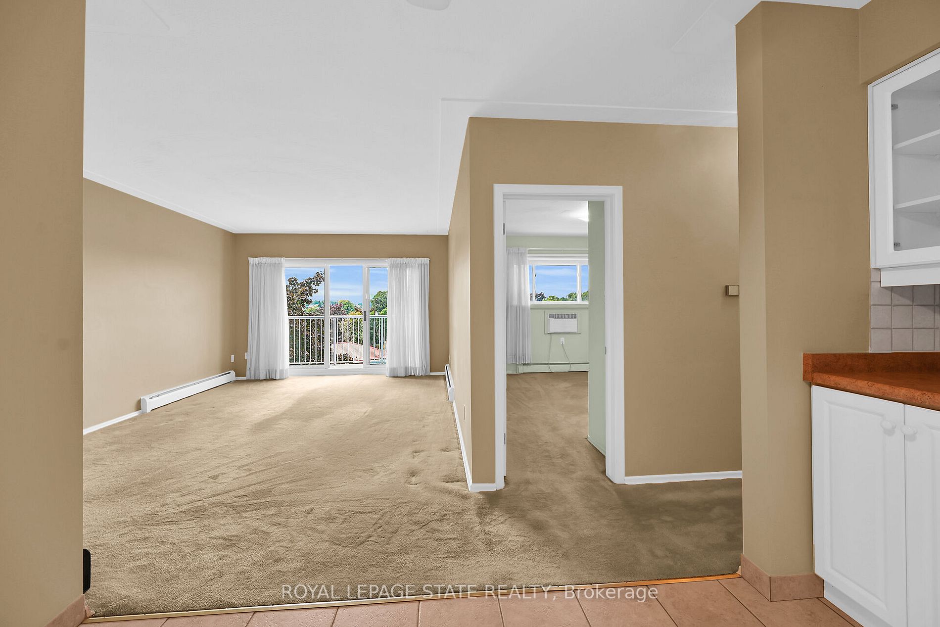 10 Woodman Dr S 408 Property Photo 11
