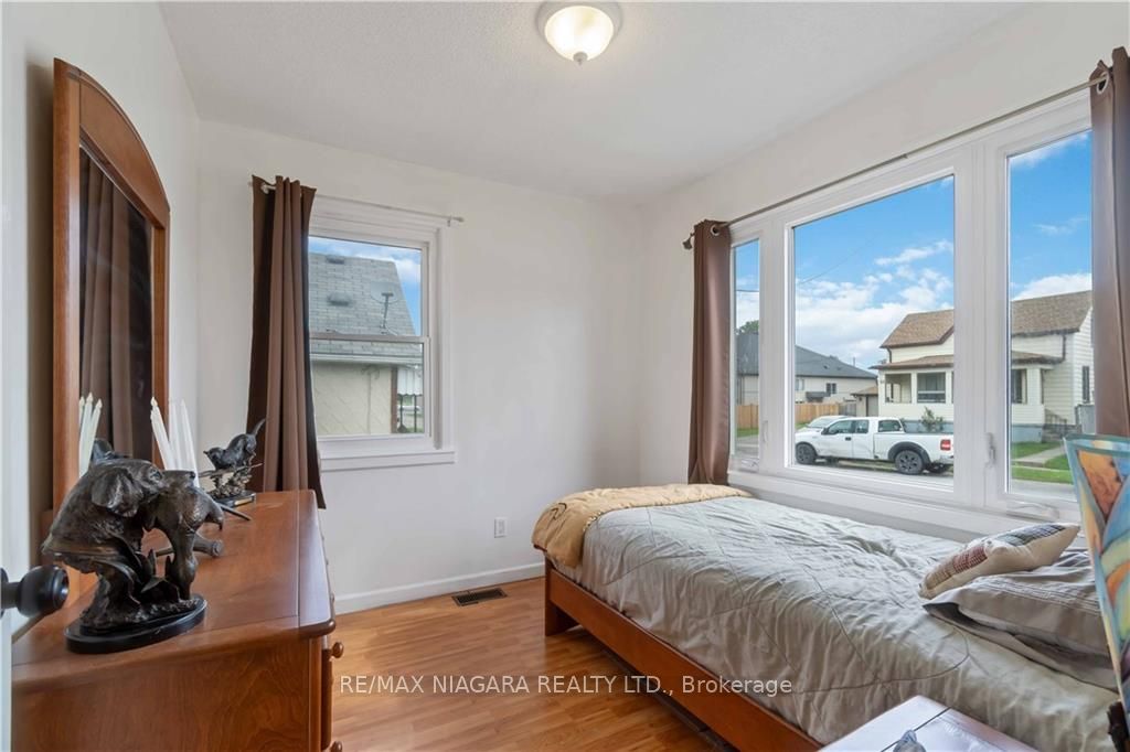 47 Cunningham St Property Photo 4