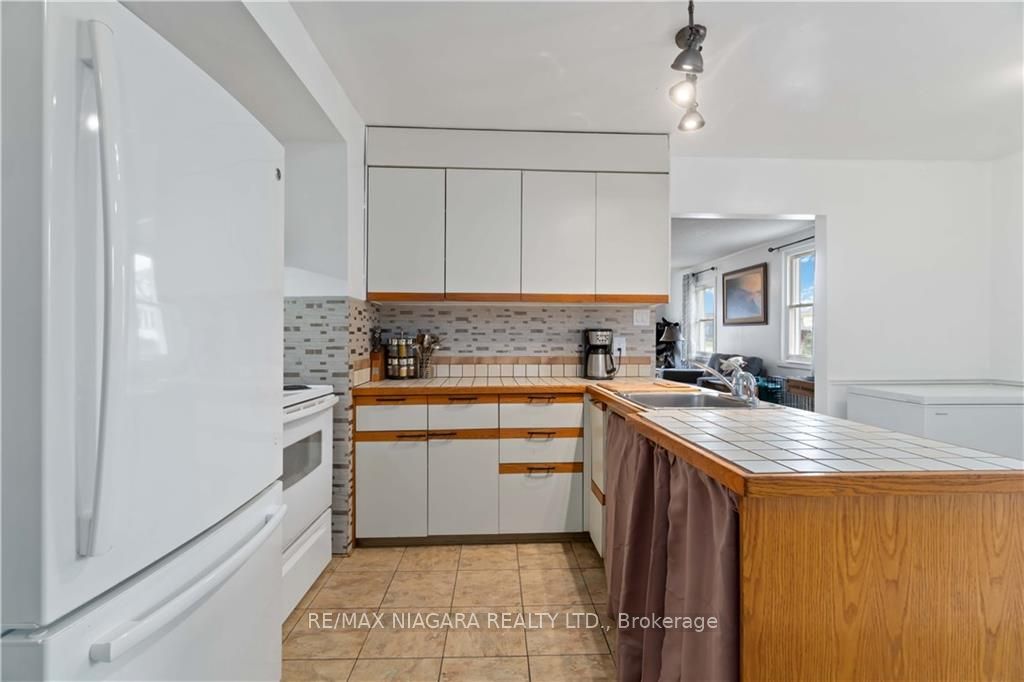 47 Cunningham St Property Photo 12