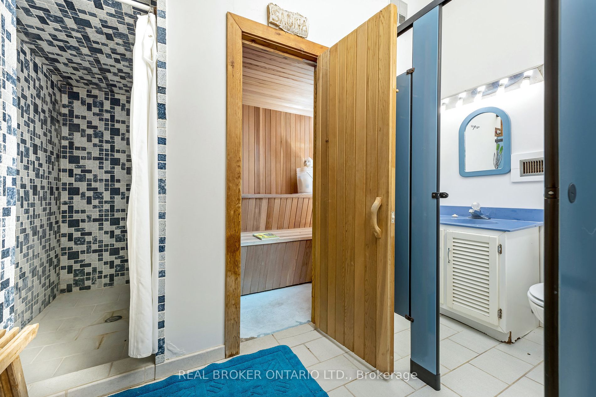 5807 Sixth Line Property Photo 24