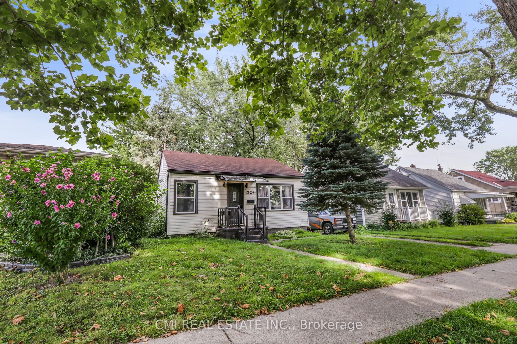 1226 Wigle Avenue Property Photo 1