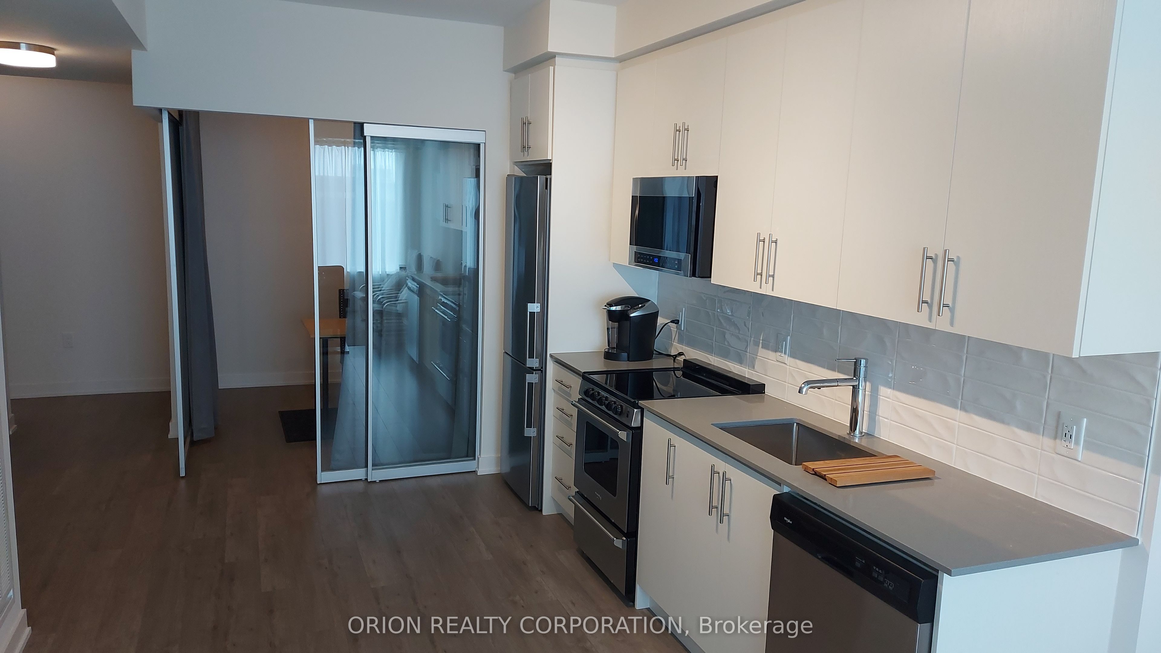 #601 - 212 King William Street Property Photo 6