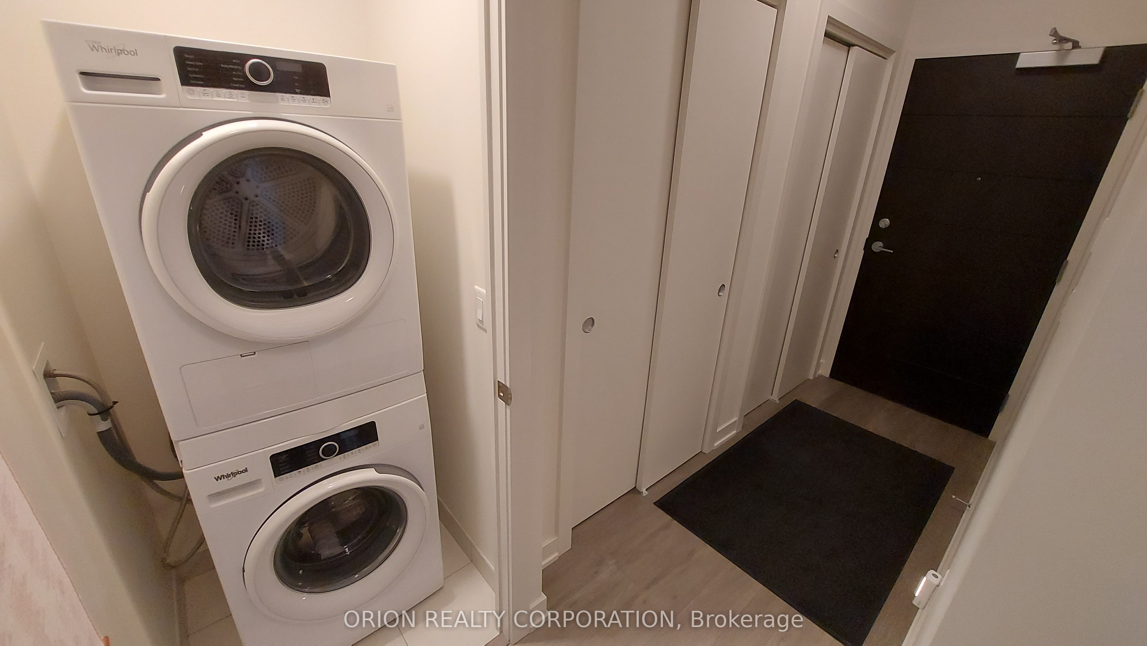#601 - 212 King William Street Property Photo 11