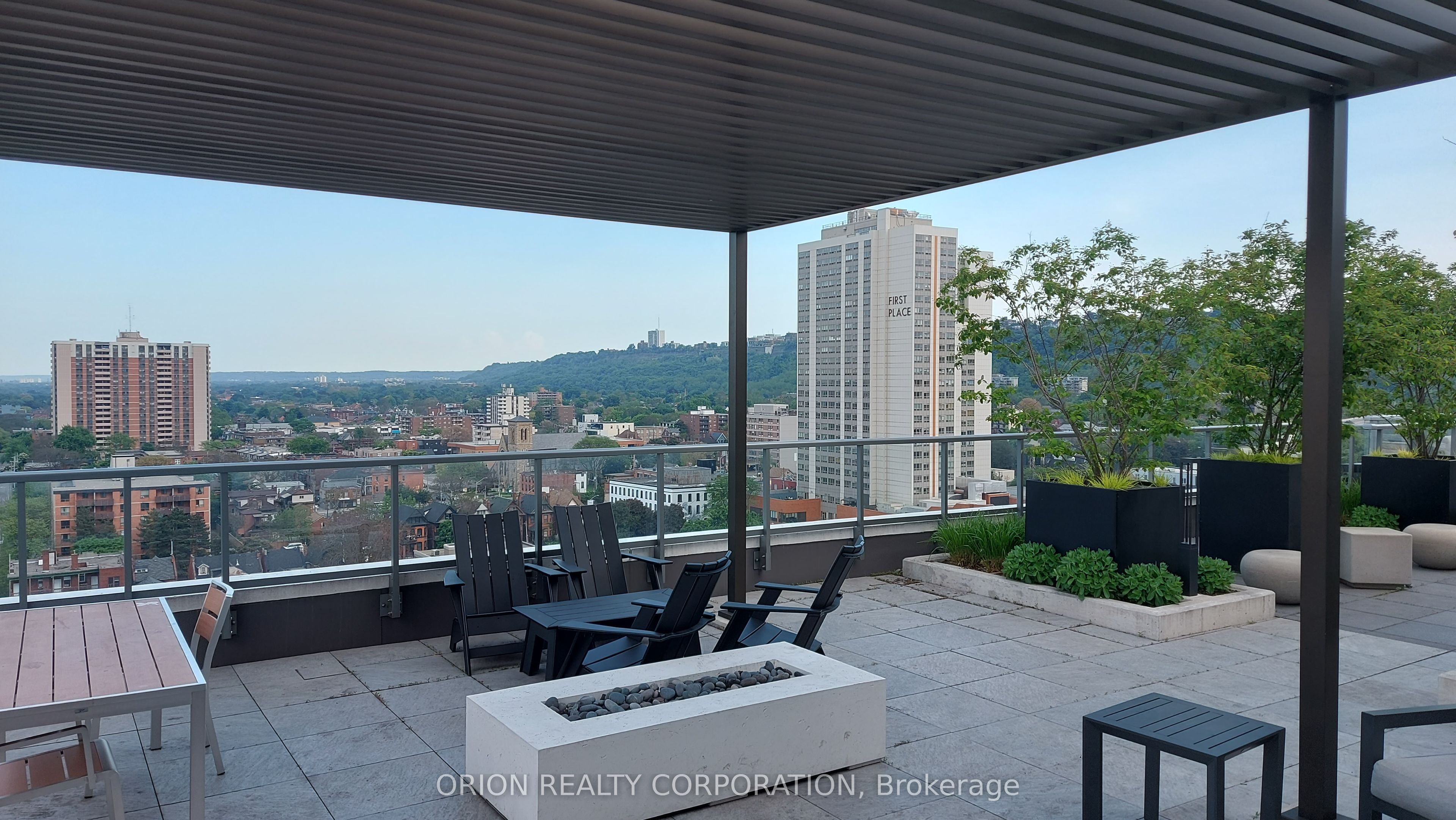 #601 - 212 King William Street Property Photo 13