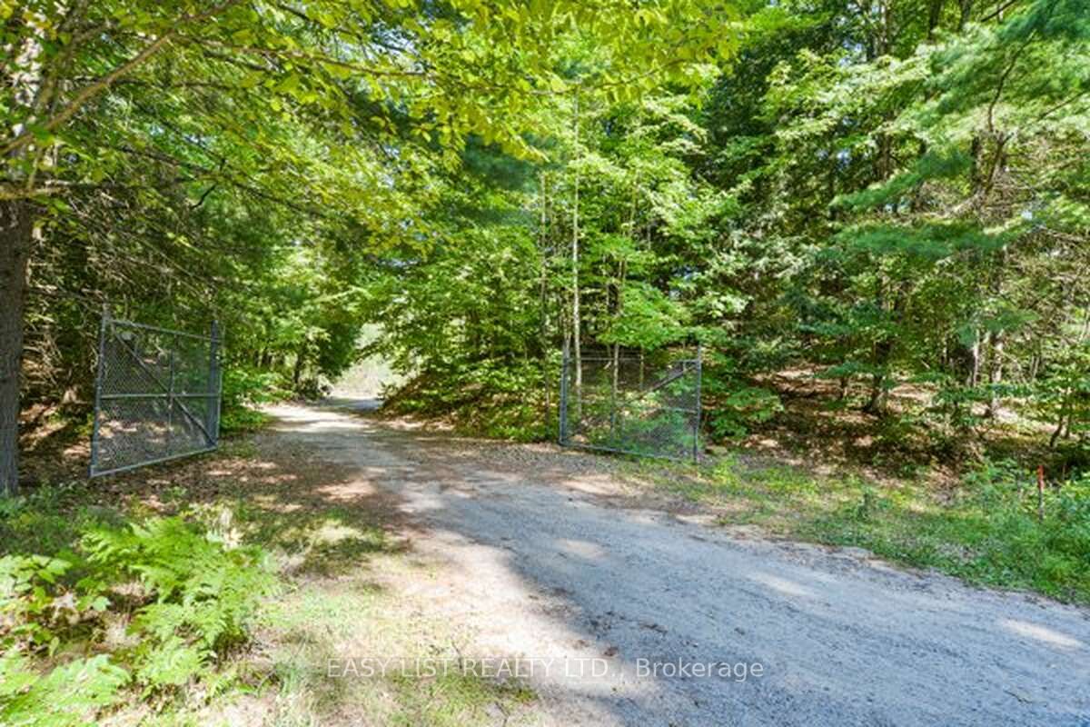 1651 North Portage Road Property Photo 6