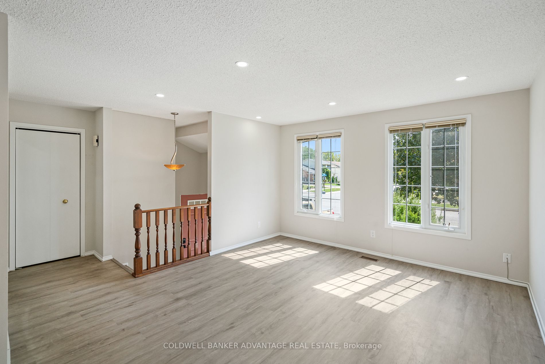 168 Windsor St Property Photo 3
