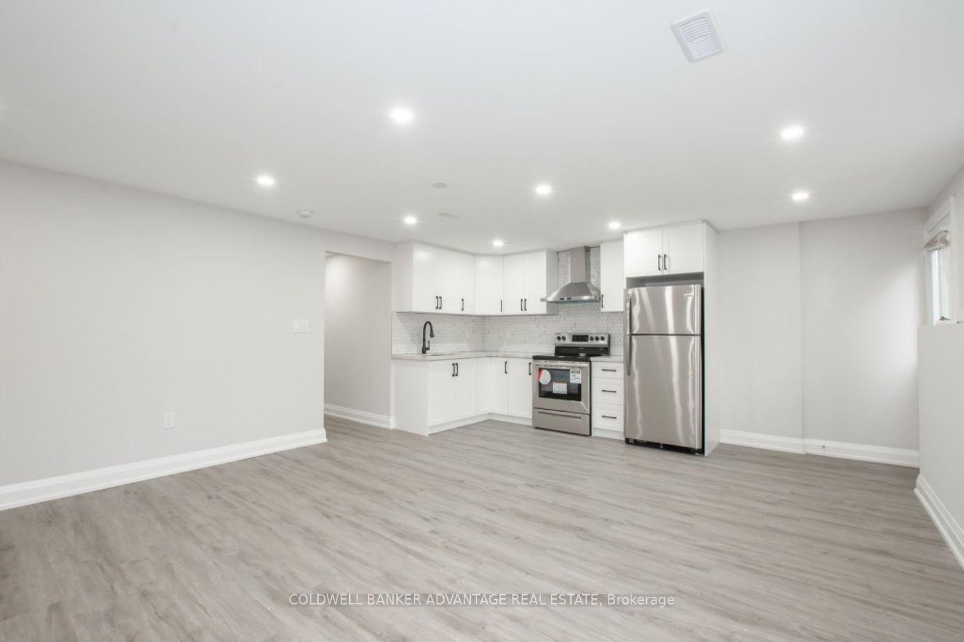 168 Windsor St Property Photo 17