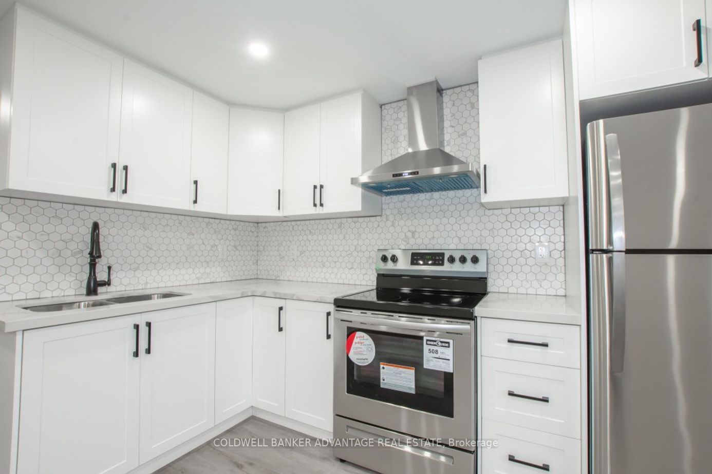 168 Windsor St Property Photo 24