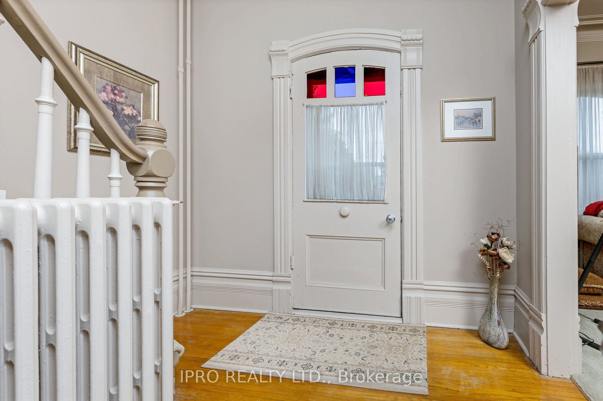 225 Main Street Property Photo 6