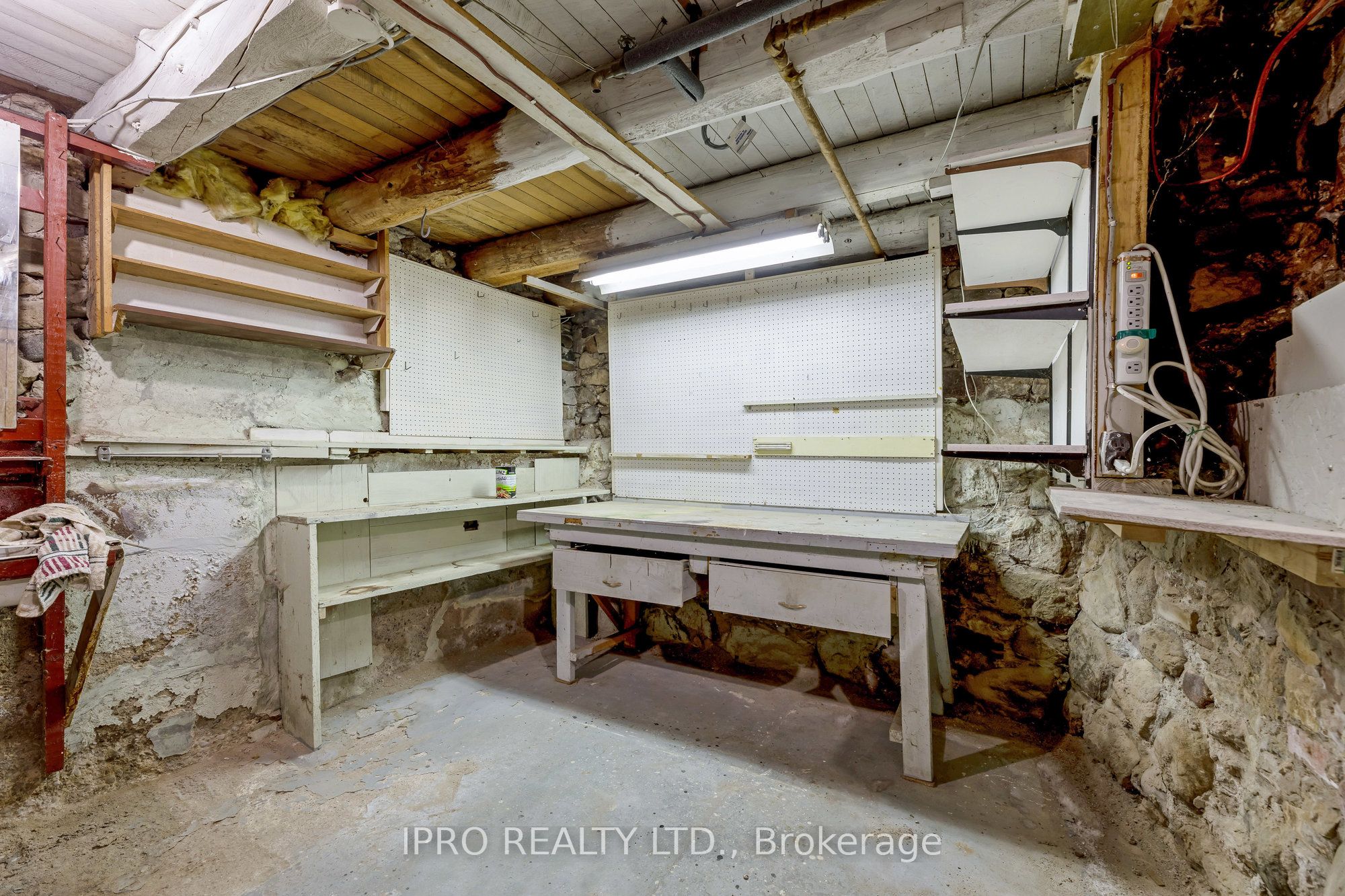 225 Main Street Property Photo 26