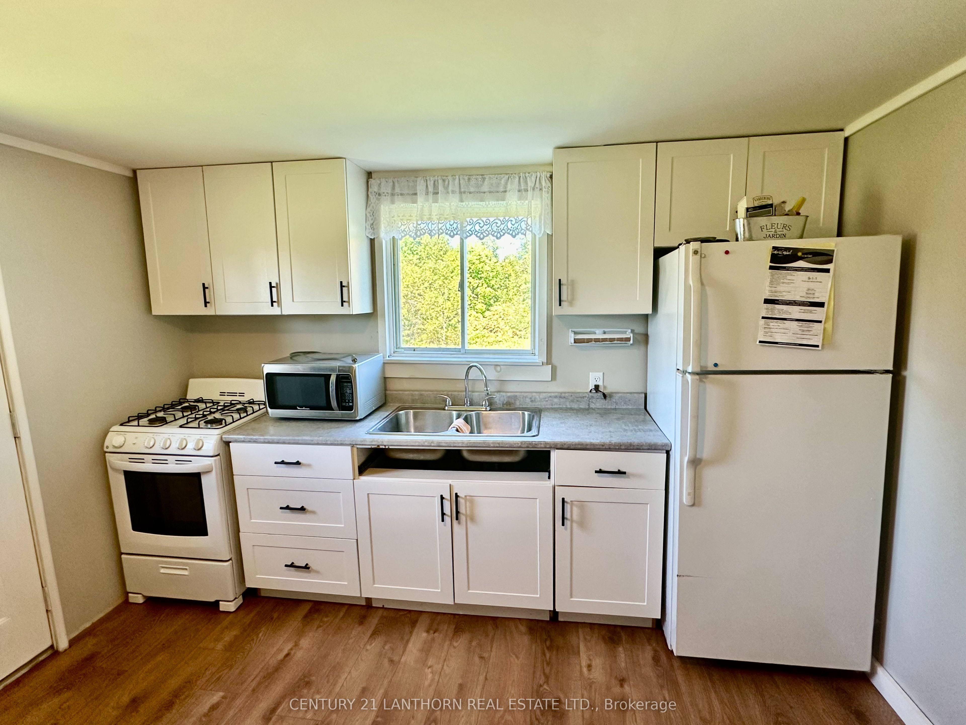 2239 Weslemkoon Lake Road Property Photo 10