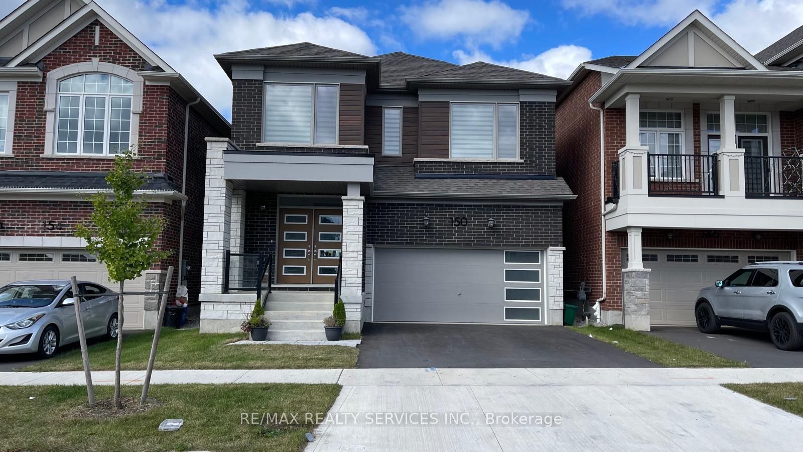 150 Forestwalk St N Property Photo 1