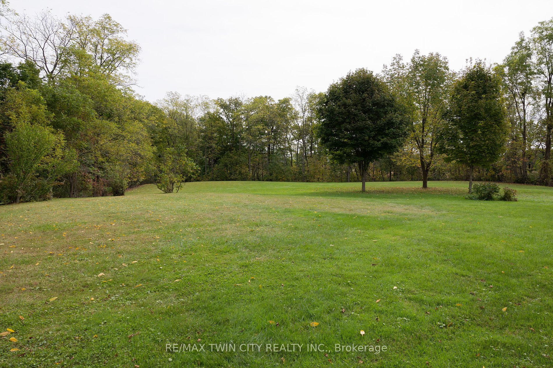 1138 Lynn Valley Rd Property Photo 15