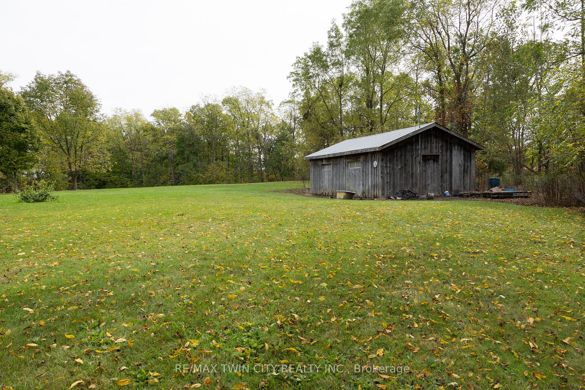 1138 Lynn Valley Rd Property Photo 19