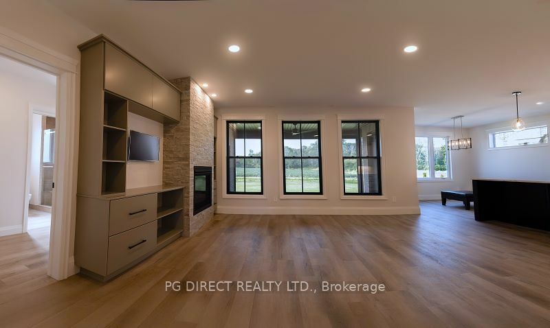 52 Beacon Drive Property Photo 3