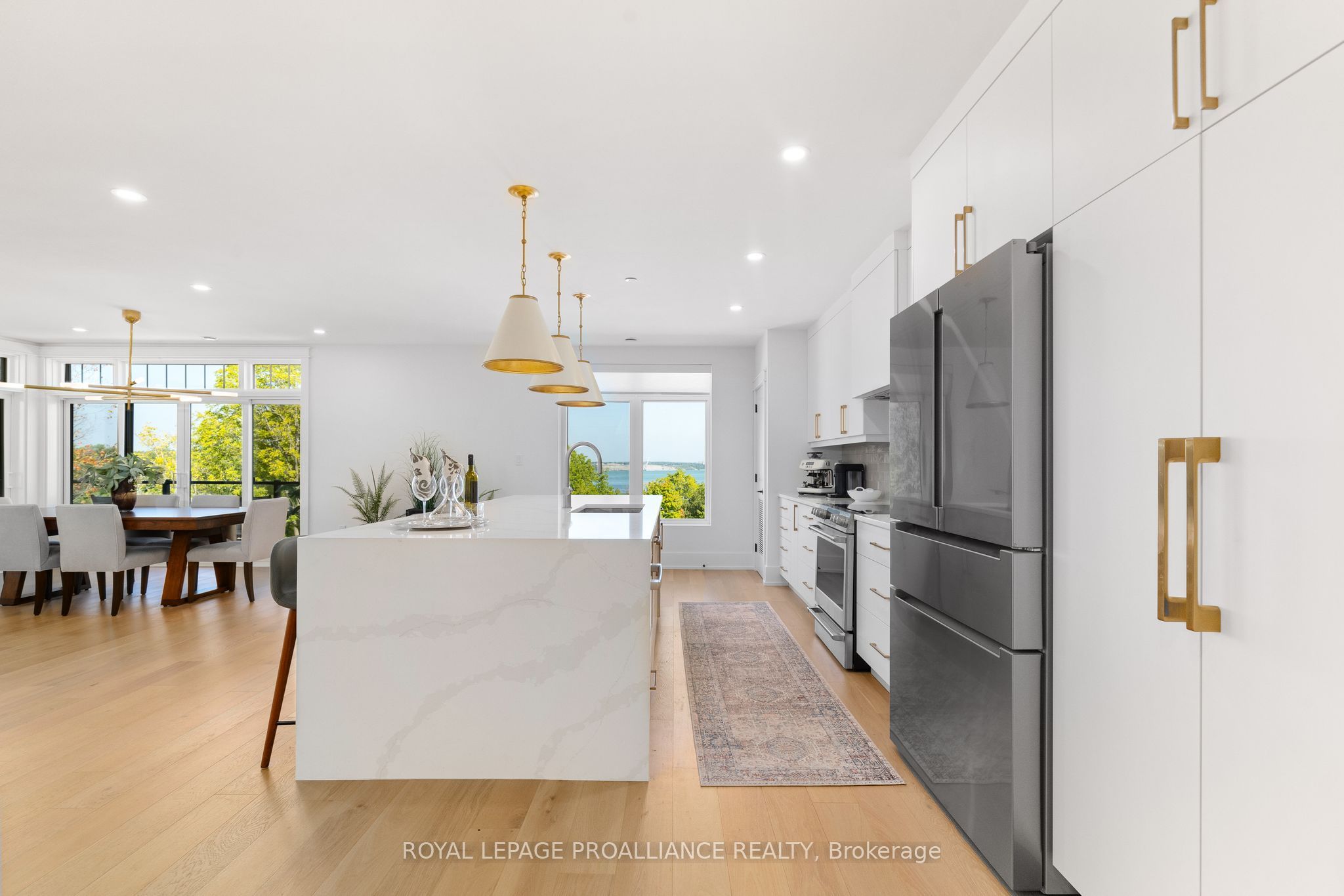 #409 - 17 Cleave Avenue Property Photo 10