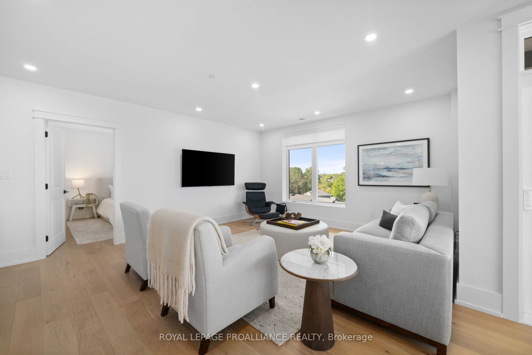 #409 - 17 Cleave Avenue Property Photo 19