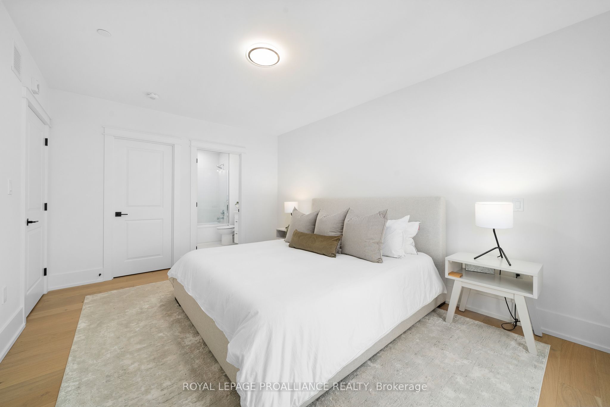 #409 - 17 Cleave Avenue Property Photo 29