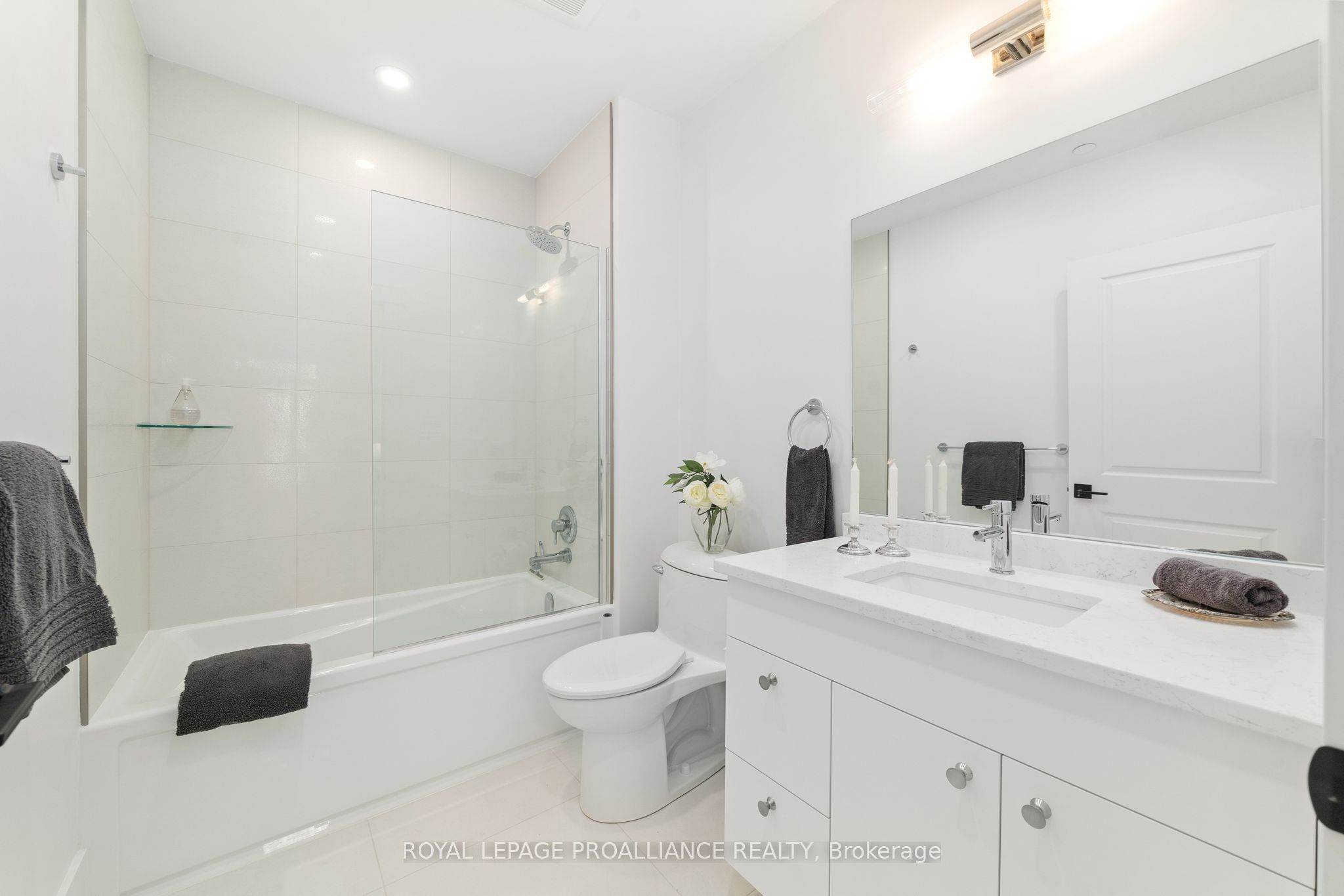 #409 - 17 Cleave Avenue Property Photo 30
