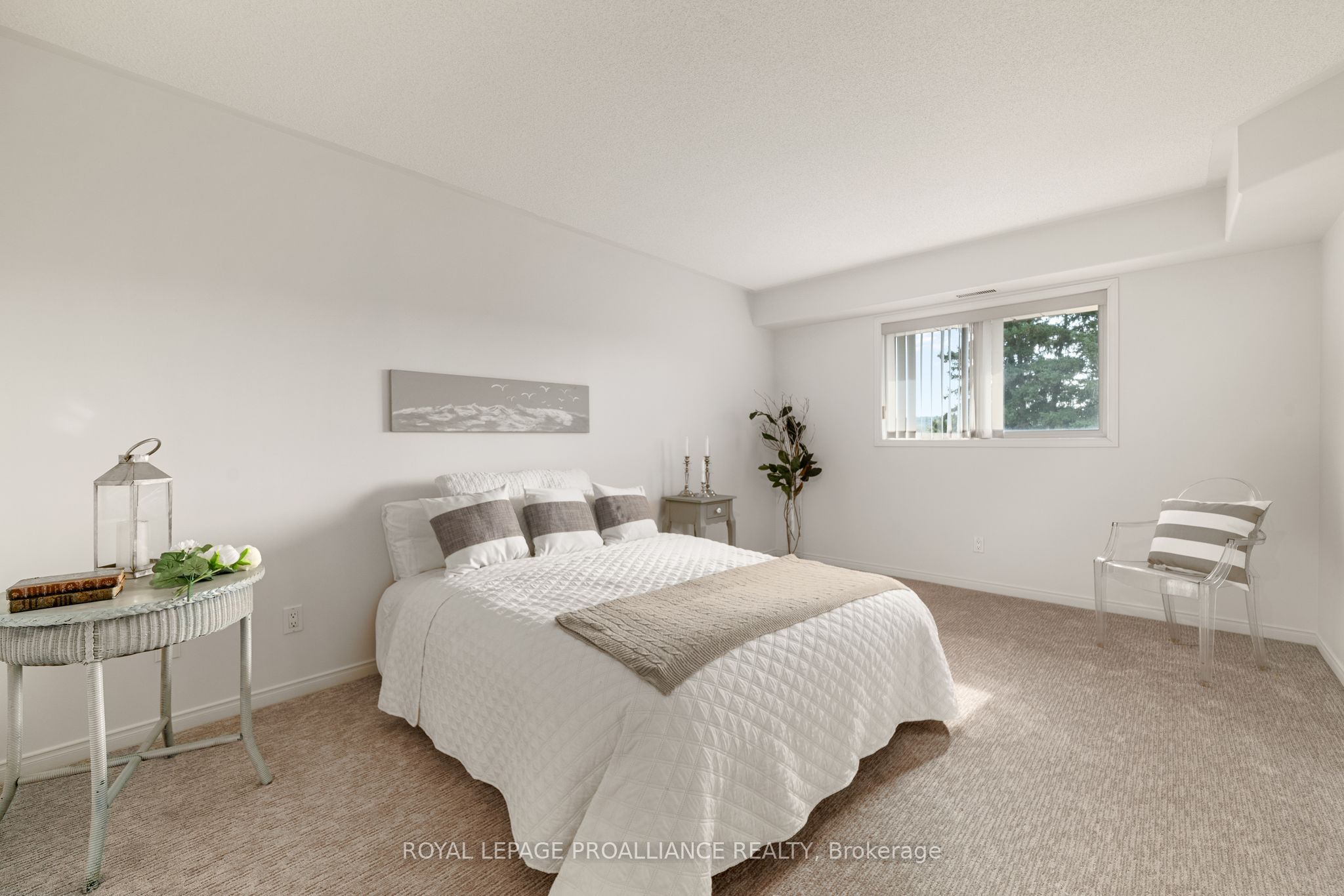 #321 - 8 Talbot Street Property Photo 24