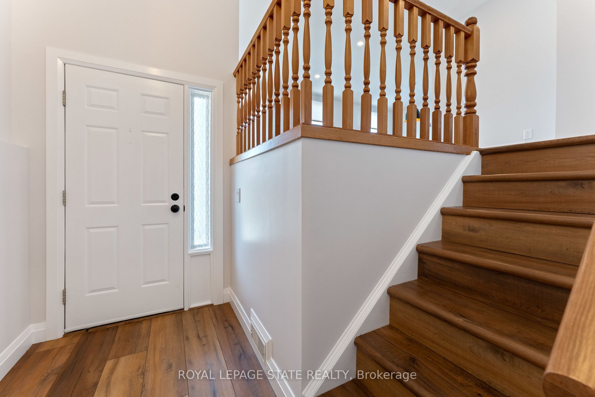 144 Ravenbury Dr Property Photo 17