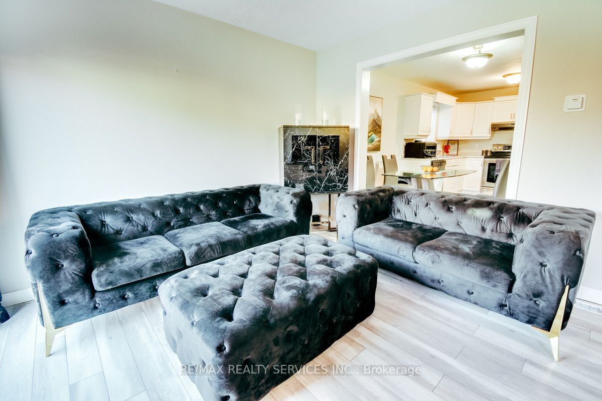 21 Faith Blvd Property Photo 5