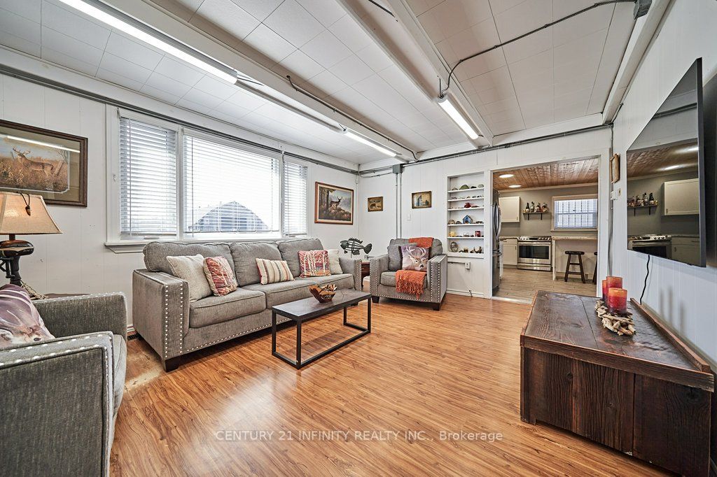 4384 Boundary Road Property Photo 10