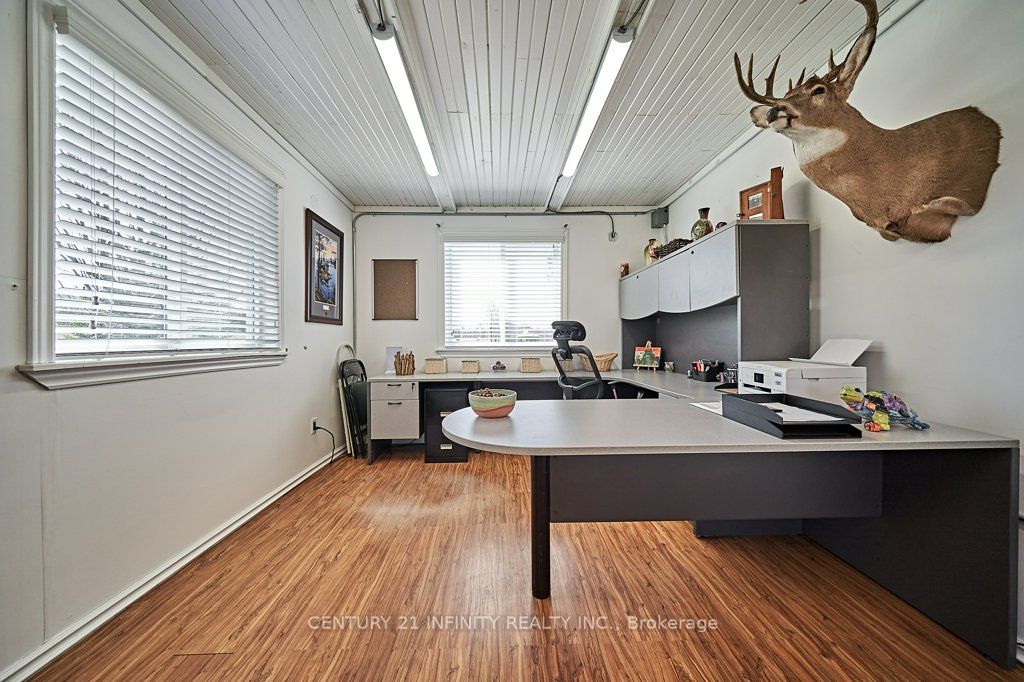 4384 Boundary Road Property Photo 13