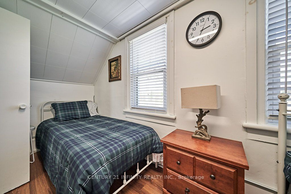 4384 Boundary Road Property Photo 17