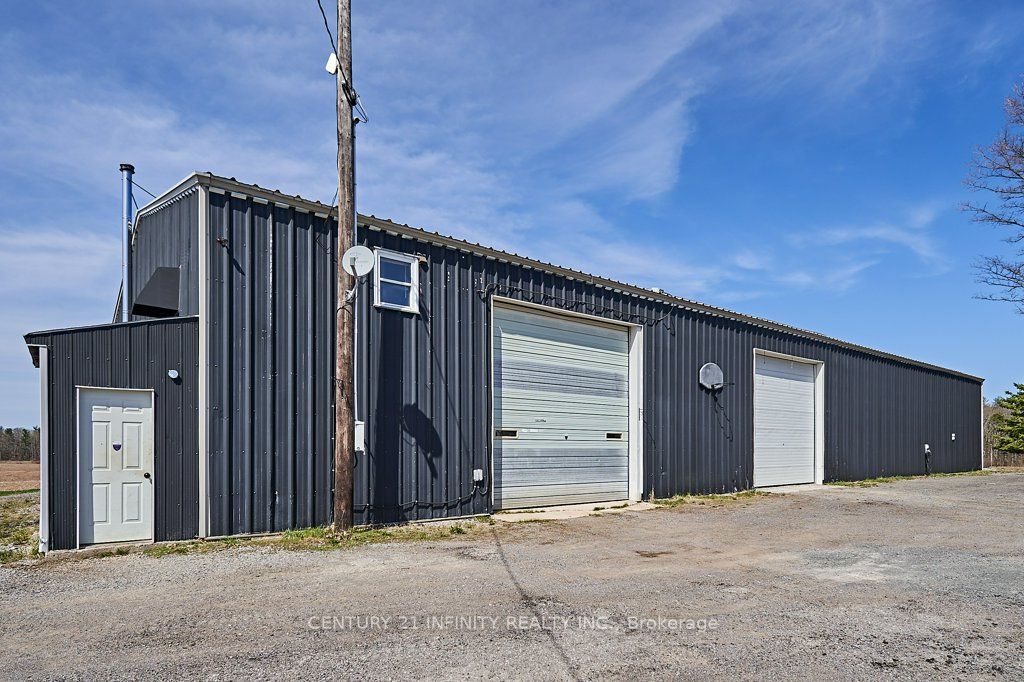 4384 Boundary Road Property Photo 22