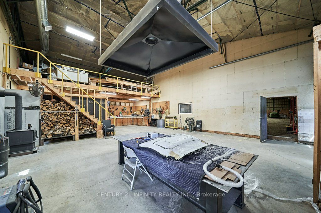 4384 Boundary Road Property Photo 23