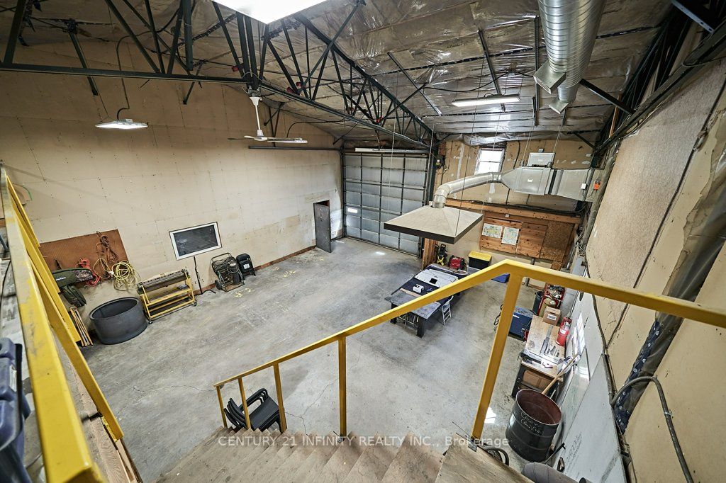 4384 Boundary Road Property Photo 27