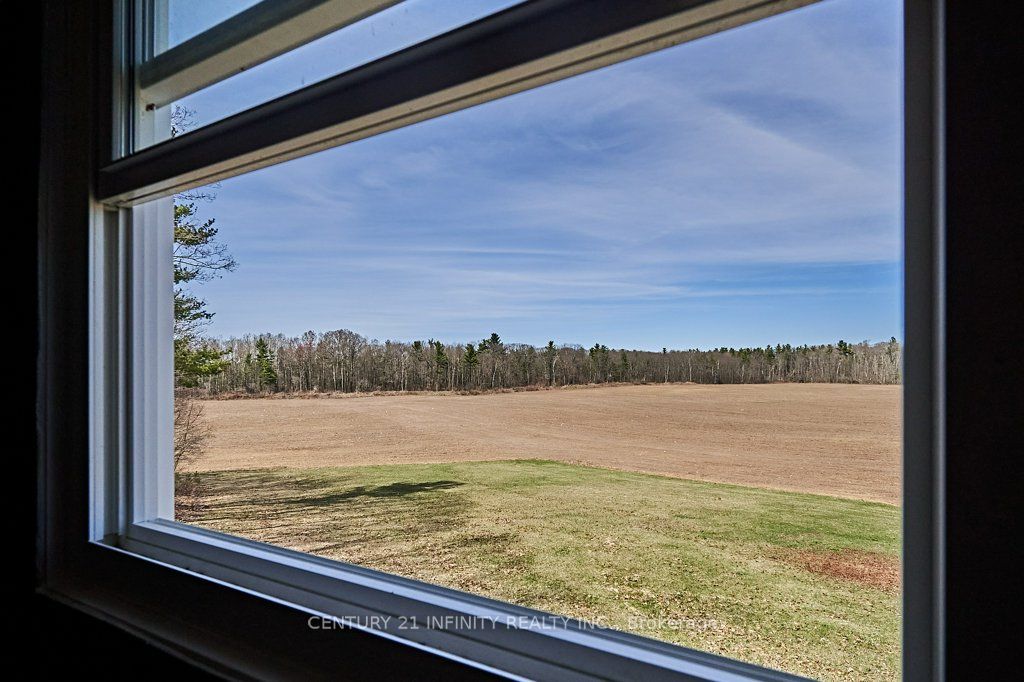 4384 Boundary Road Property Photo 35