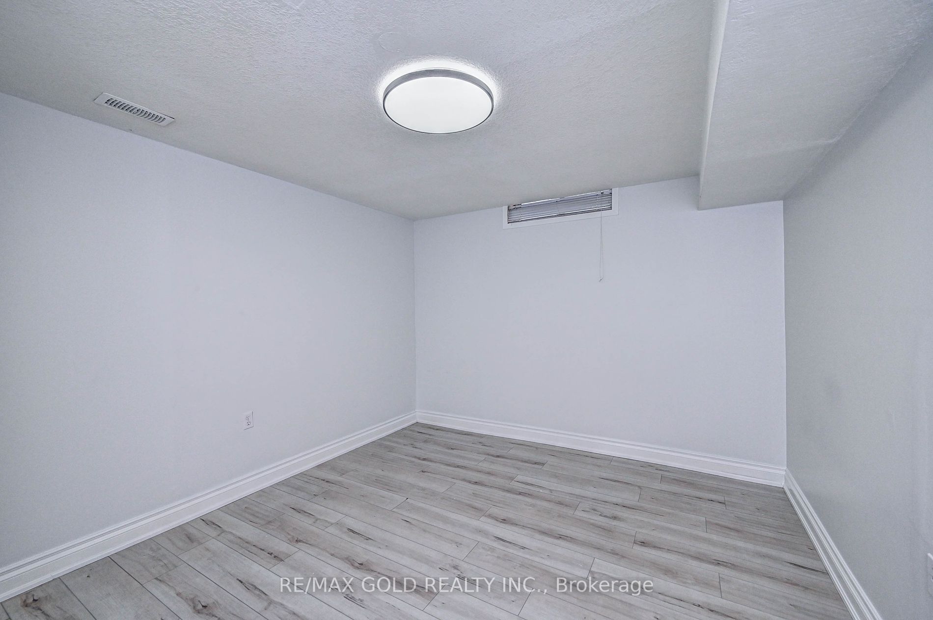 133 Wake Robin Dr Property Photo 24