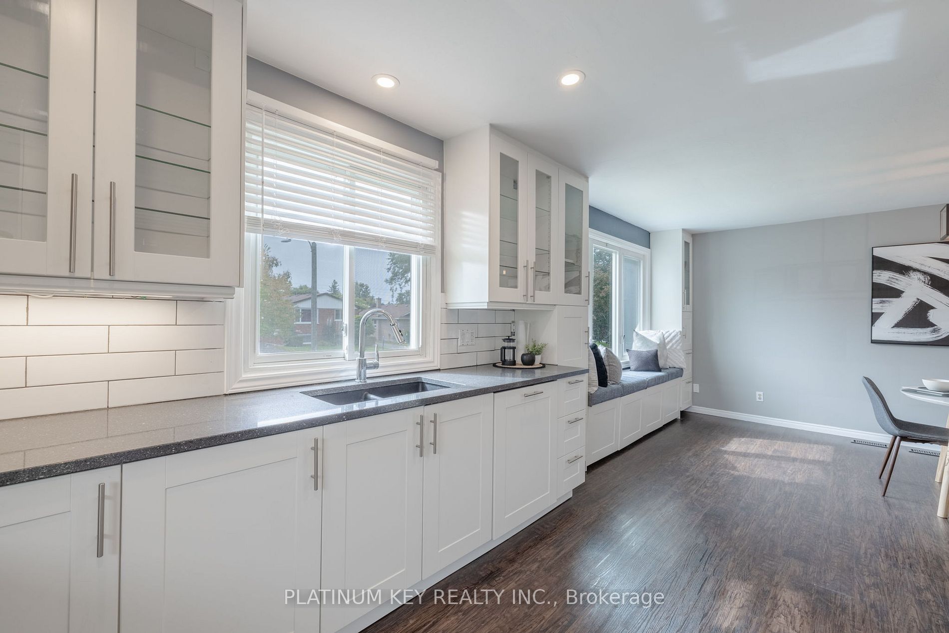 15 Rosemount Cres Property Photo 2