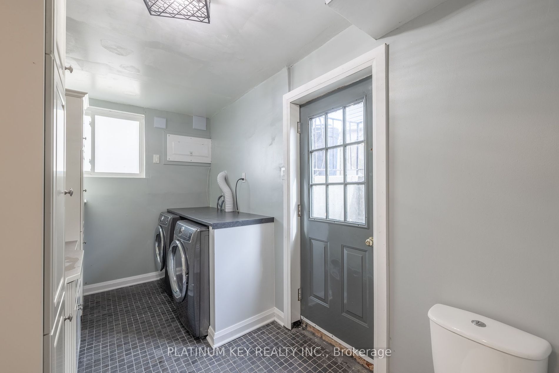 15 Rosemount Cres Property Photo 19