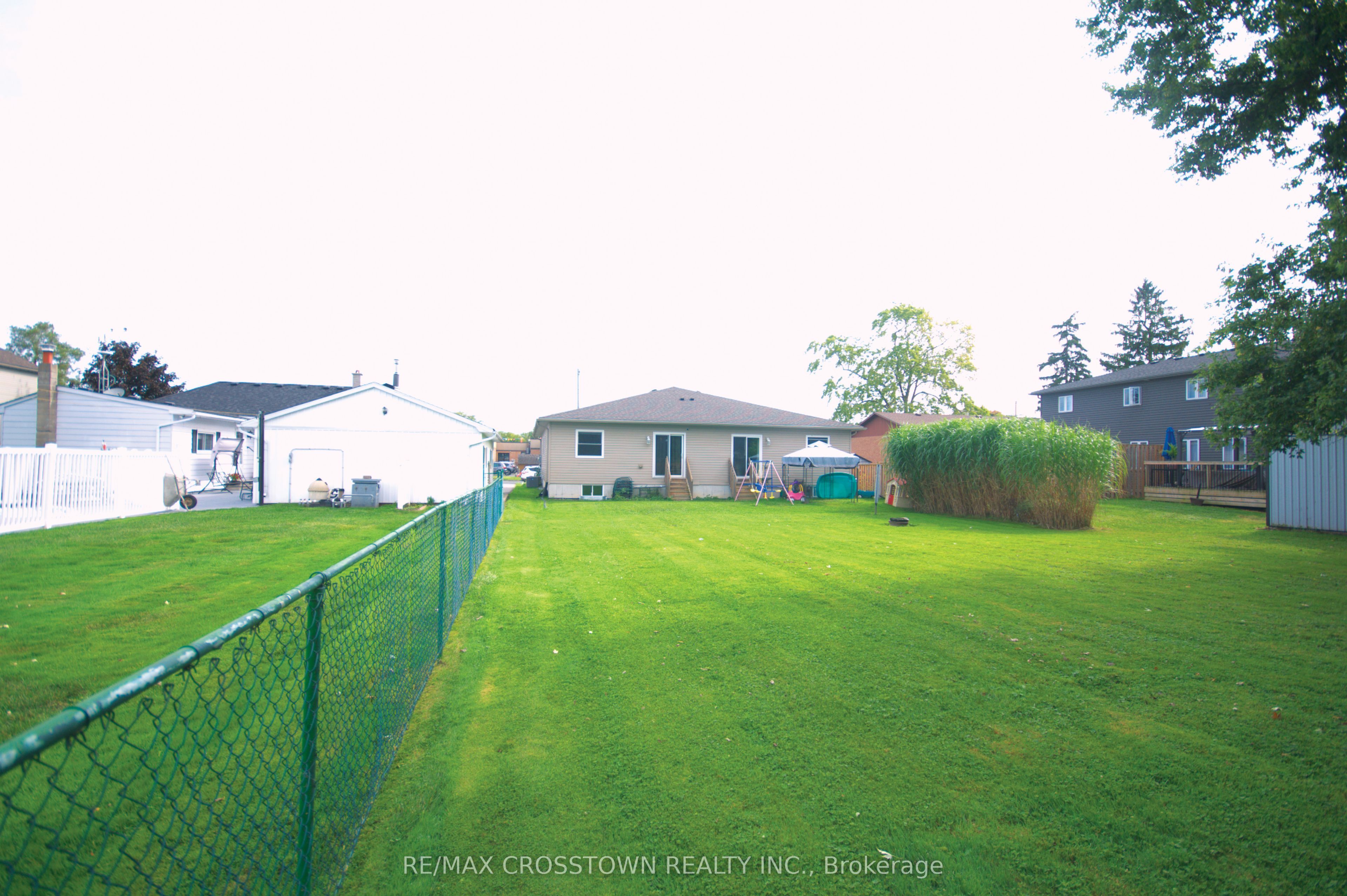 16 Ingersoll Street Property Photo 5