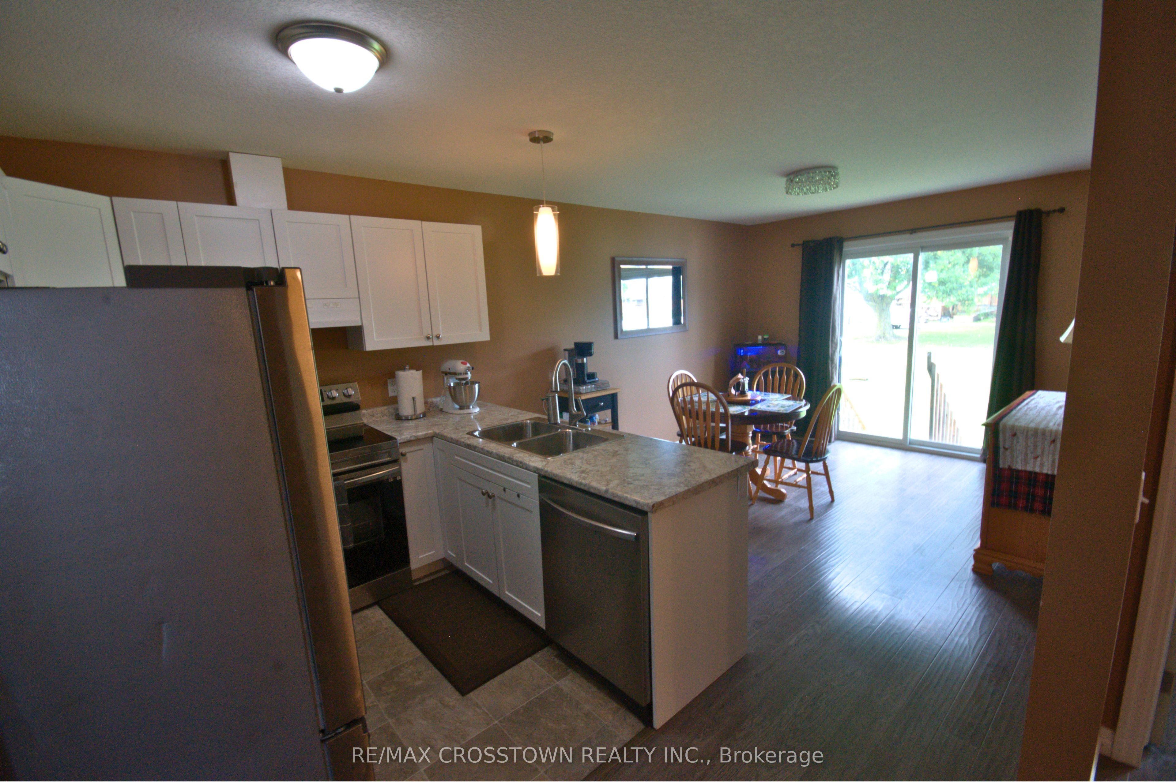 16 Ingersoll Street Property Photo 13
