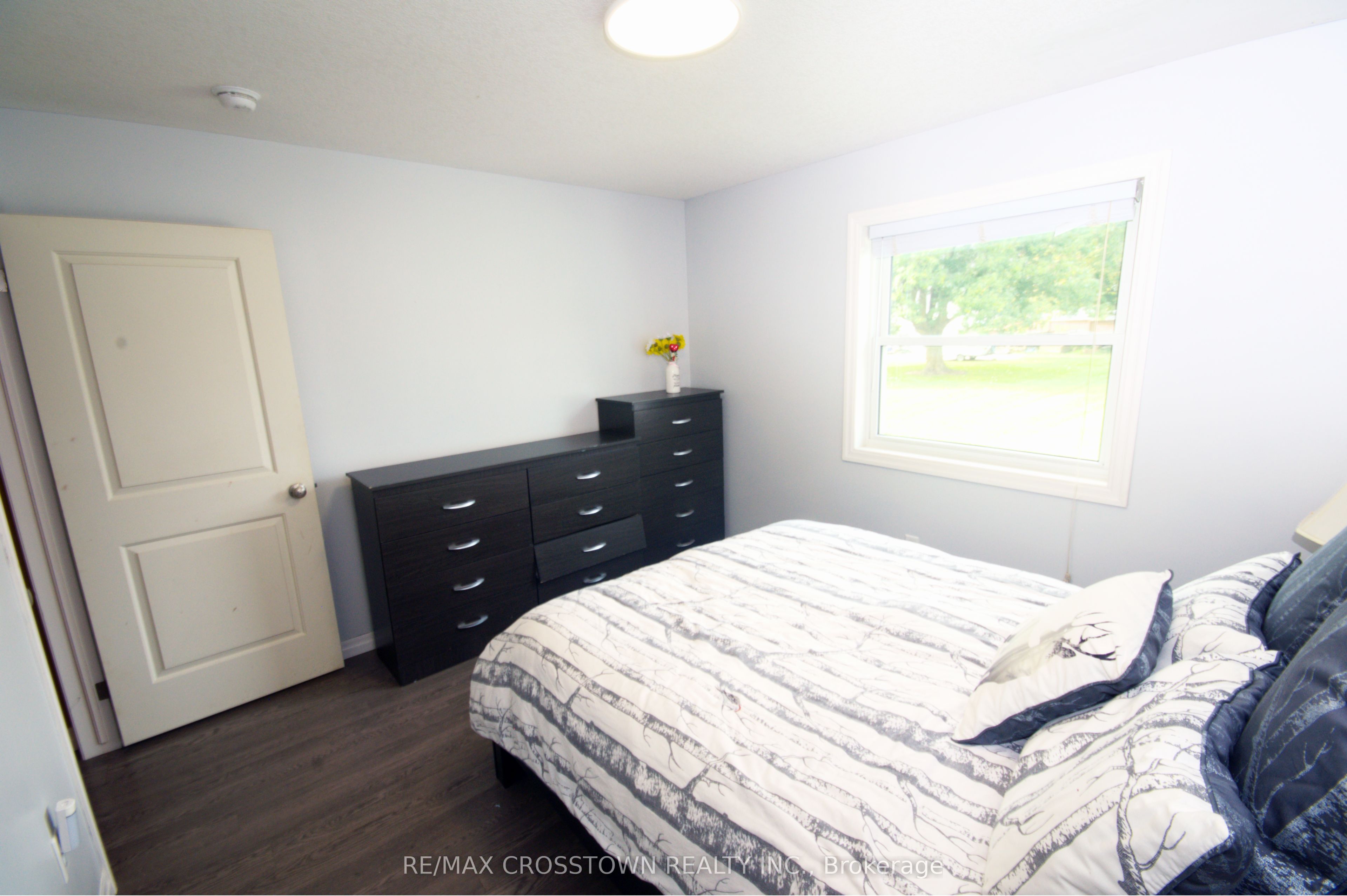 16 Ingersoll Street Property Photo 57