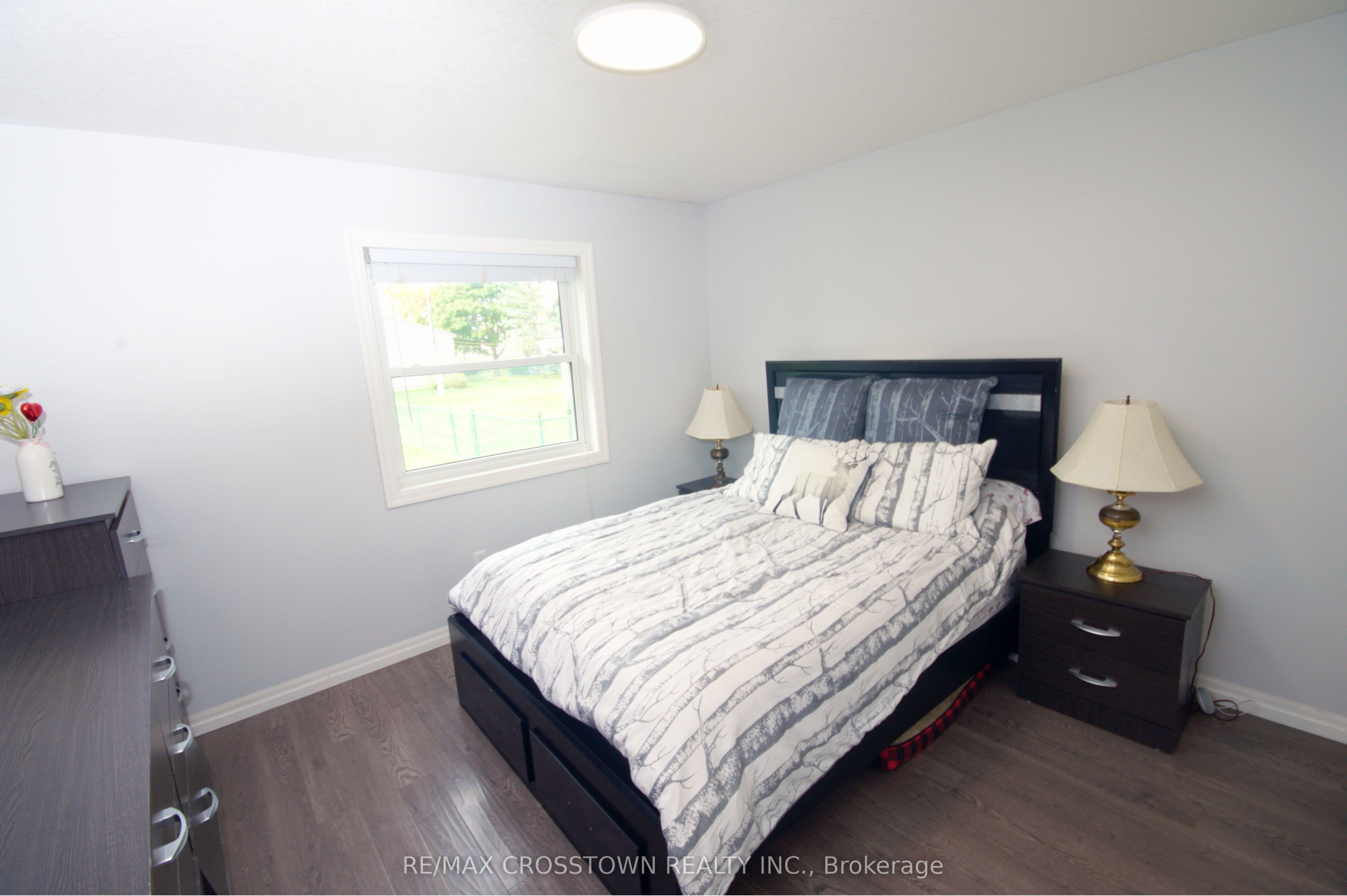 16 Ingersoll Street Property Photo 58