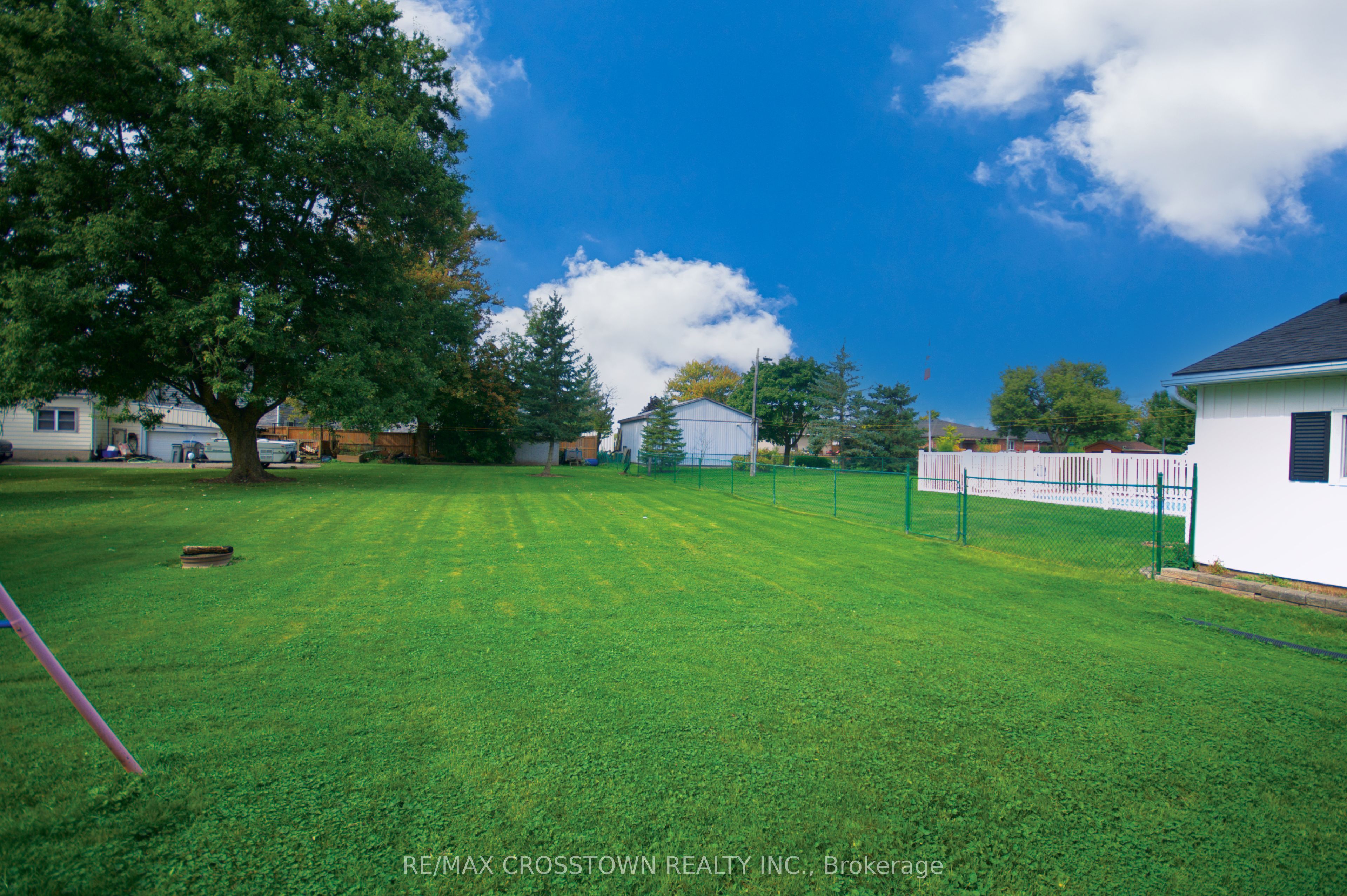 16 Ingersoll Street Property Photo 61