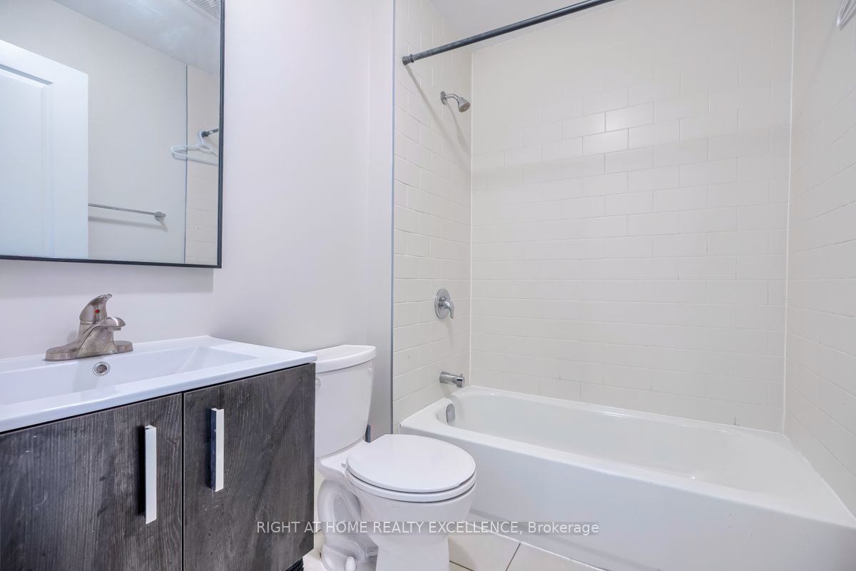 380 Chaffey St Property Photo 6