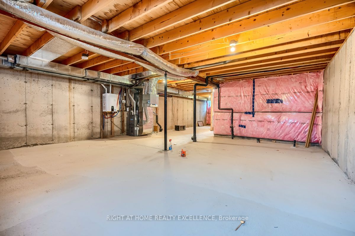 380 Chaffey St Property Photo 10