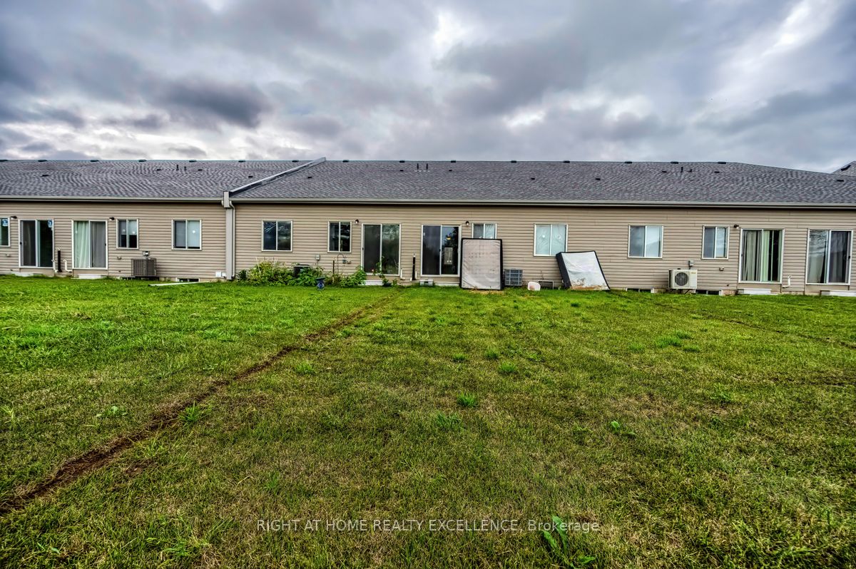 380 Chaffey St Property Photo 13