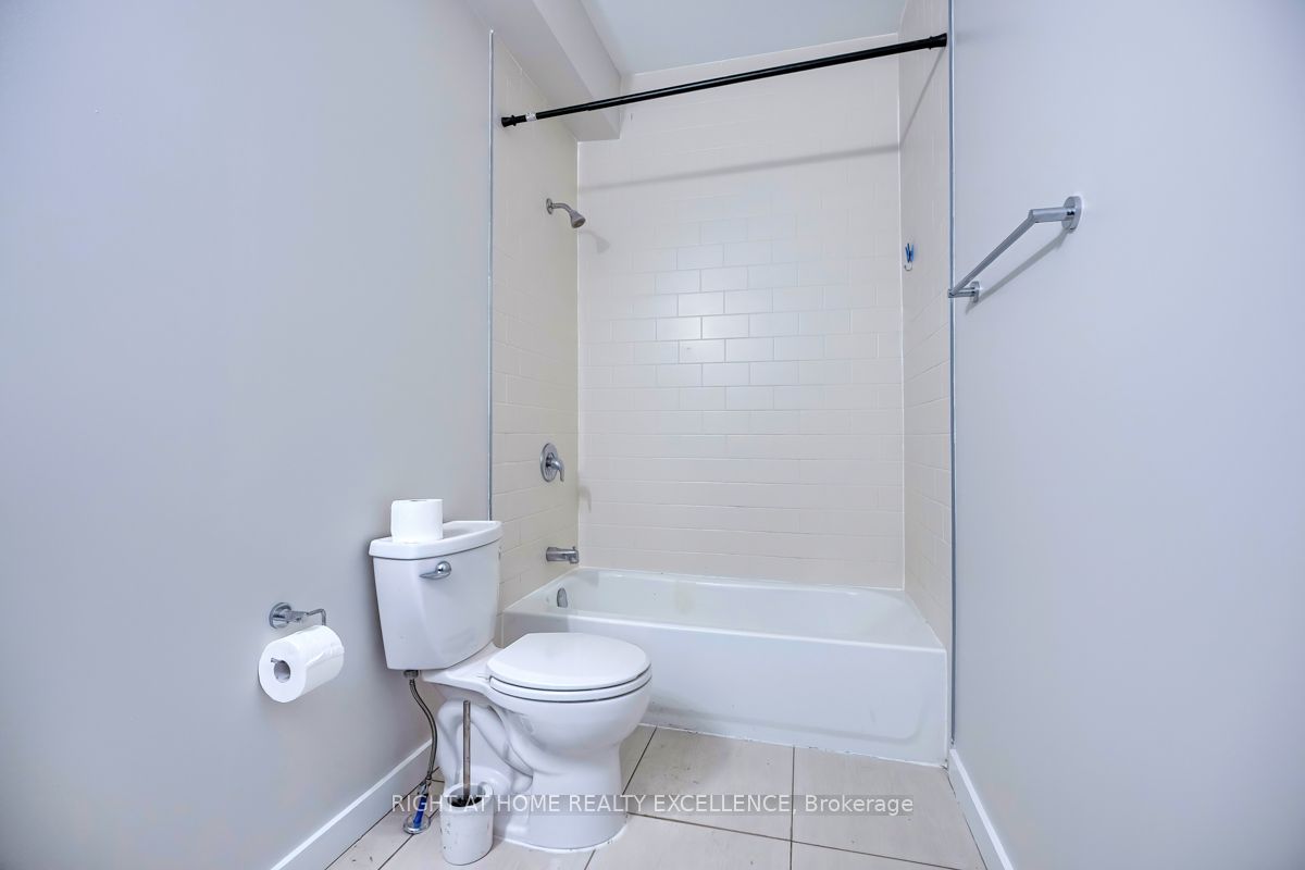 380 Chaffey St Property Photo 19
