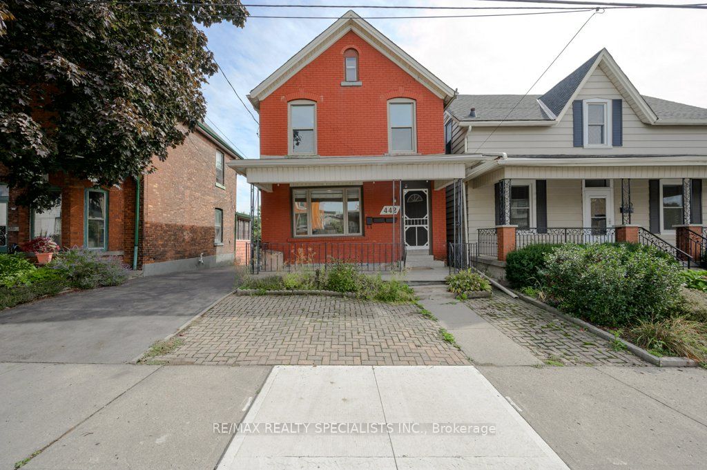 442 Mary St Property Photo