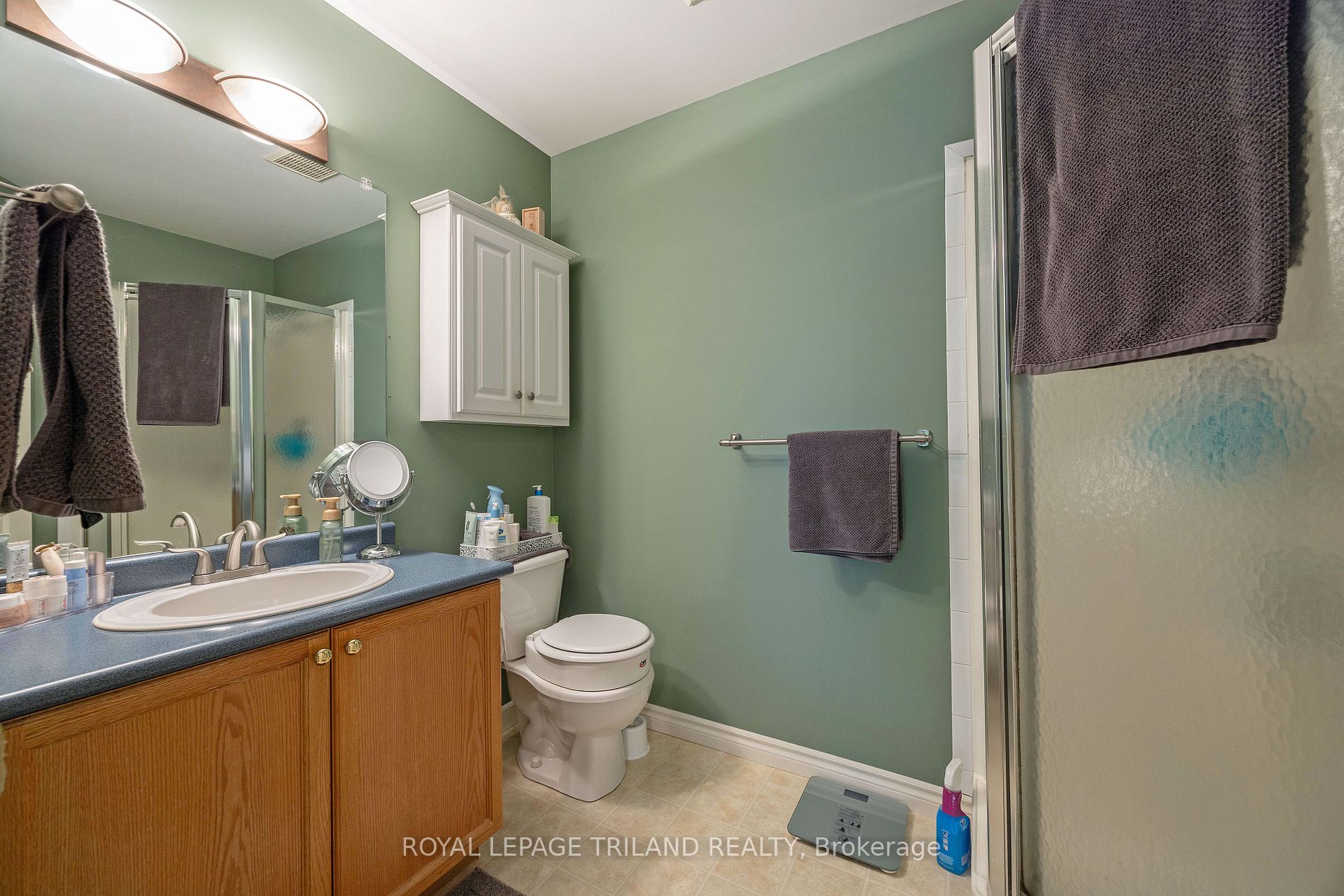 1241 Beaverbrook Ave 8 Property Photo 10