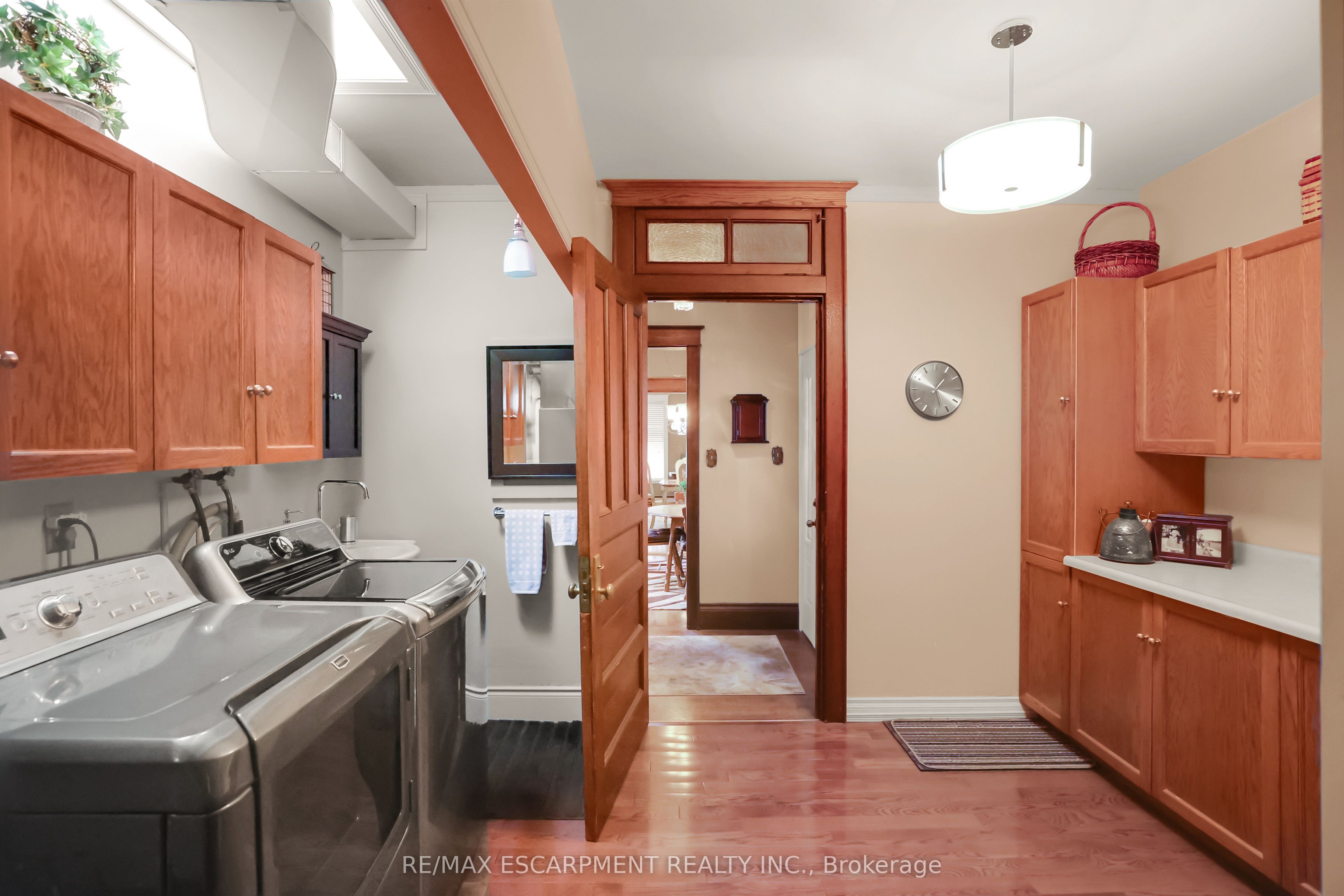 24 Cross Street Property Photo 19